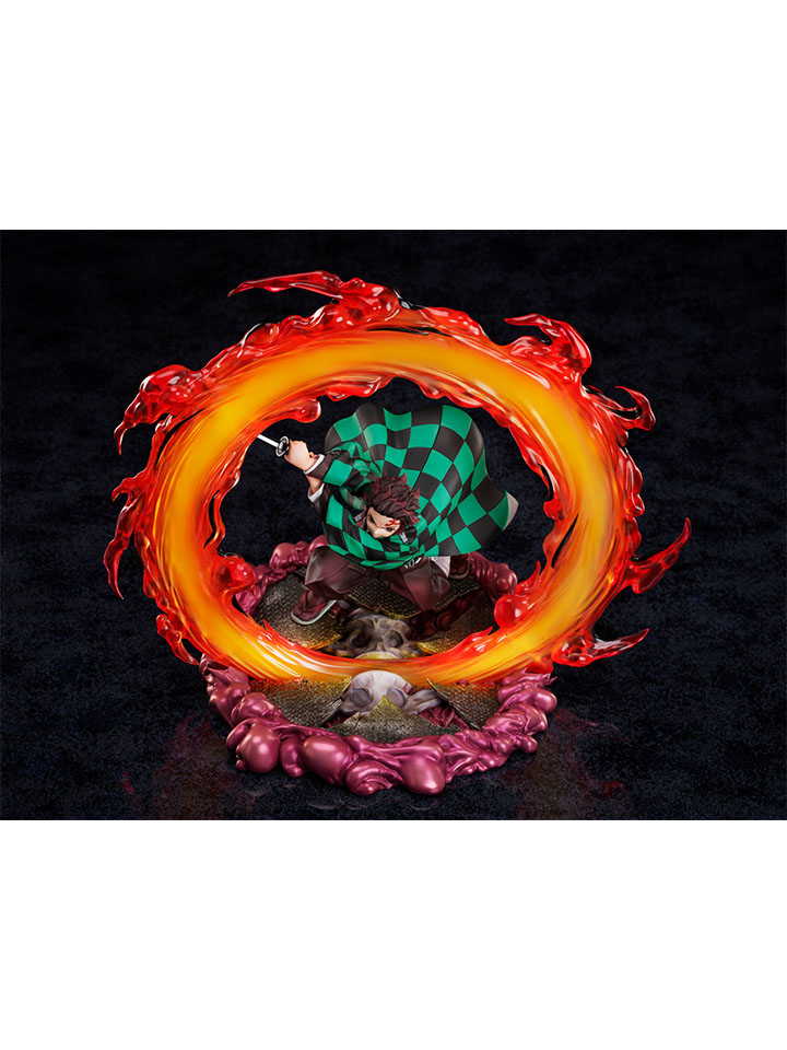 Demon Slayer Kimetsu no Yaiba Tanjiro Kamado 1/8 scale figure