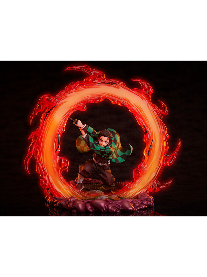 Demon Slayer Kimetsu no Yaiba Tanjiro Kamado 1/8 scale figure