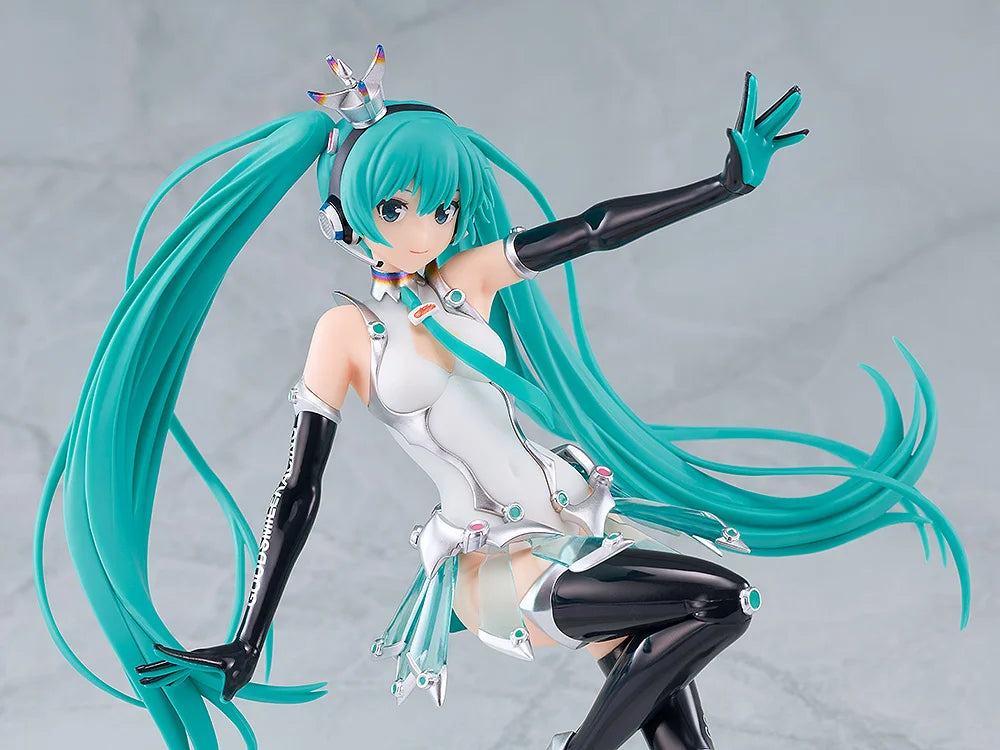 PRE ORDER GOODSMILE Racing Reincarnation Racing Miku 2013 Ver. 1/8 Scale