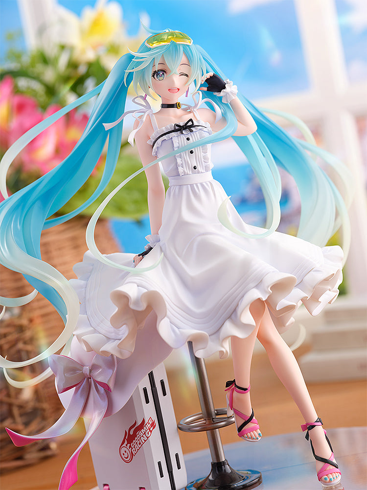 Racing Miku 2021: Vacation Style Ver.