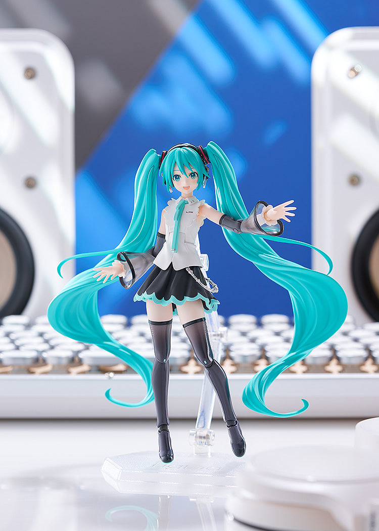 PRE ORDER figma Hatsune Miku NT