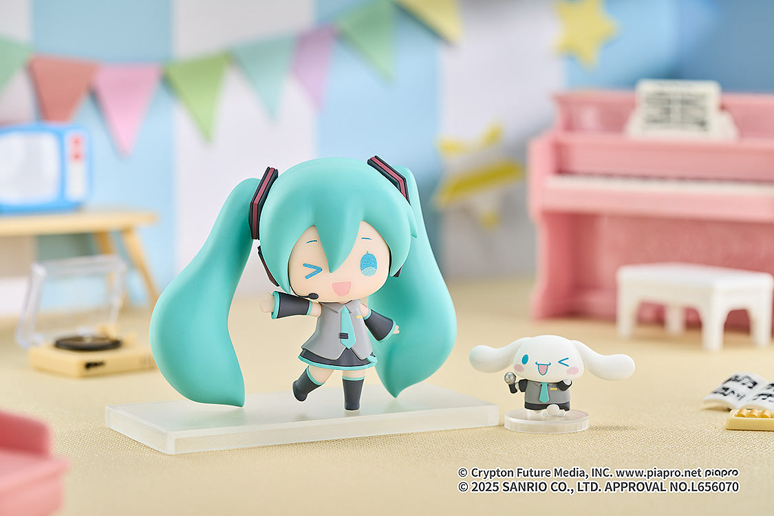 PRE ORDER GSC Blind Box Collectible Figure Hatsune Miku x Cinnamoroll