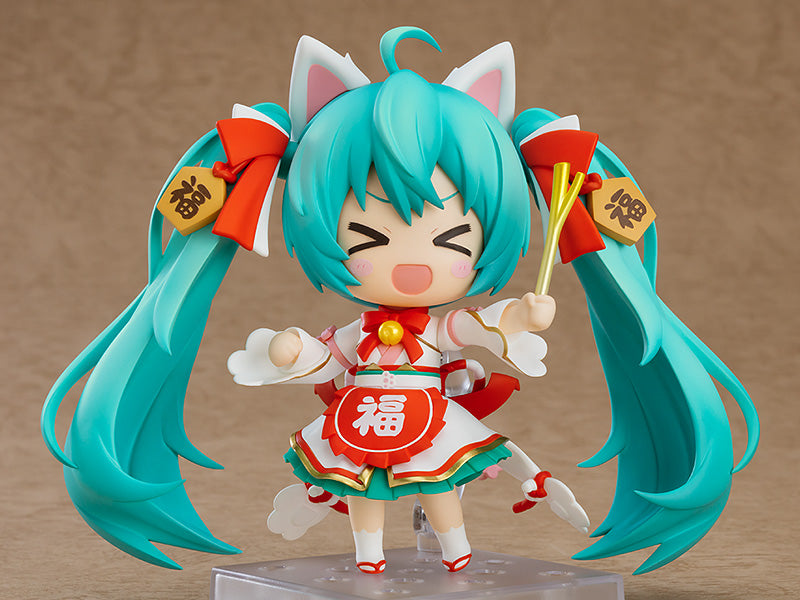 PRE ORDER Nendoroid Hatsune Miku Maneki Miku Ver.