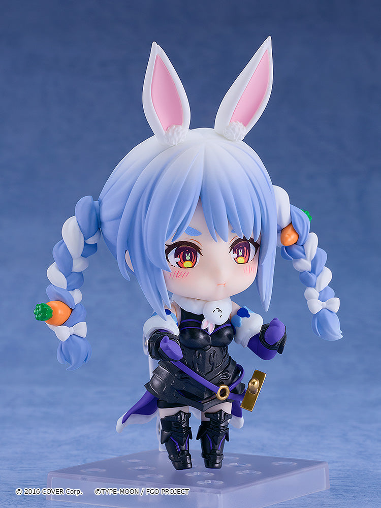 PRE ORDER Nendoroid Usada Pekora (Mash Kyrielight Collaboration Ver.)