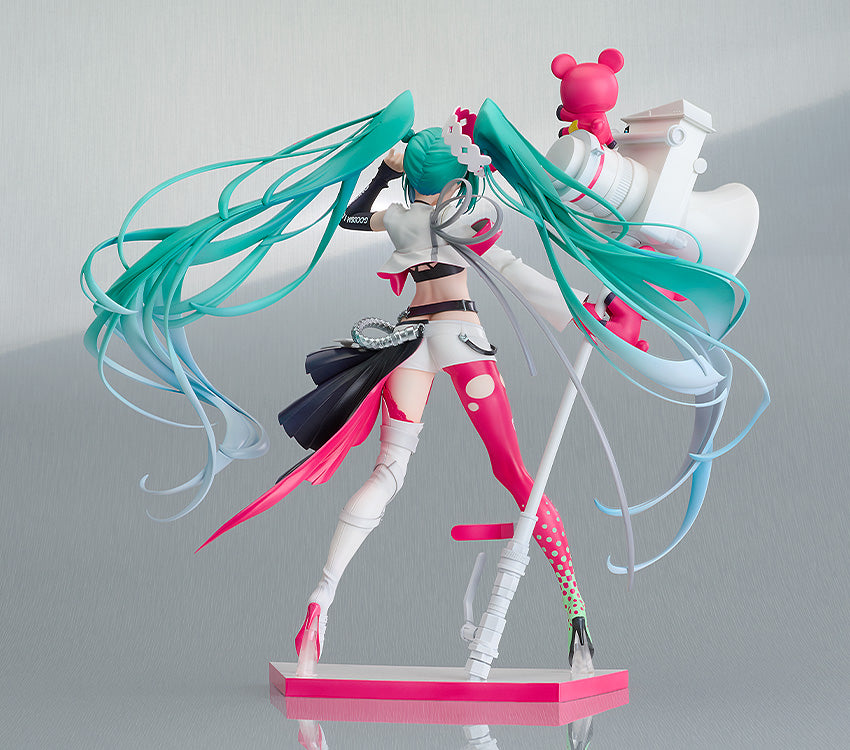 PRE ORDER GoodSmile Company Racing Miku 2025 Ver. 1/7 Scale