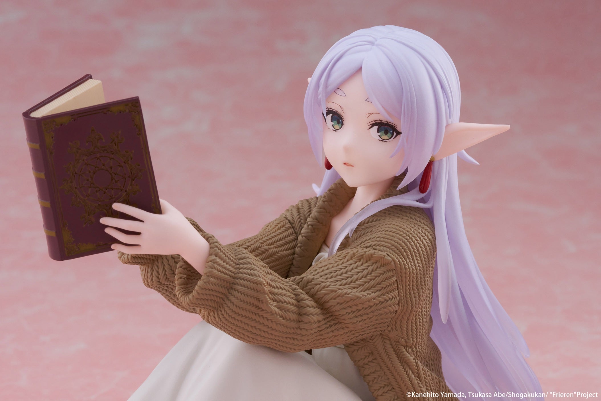 PRE ORDER Desktop Cute Figure Frieren: Beyond Journey's End - Frieren (Roomwear Ver.)