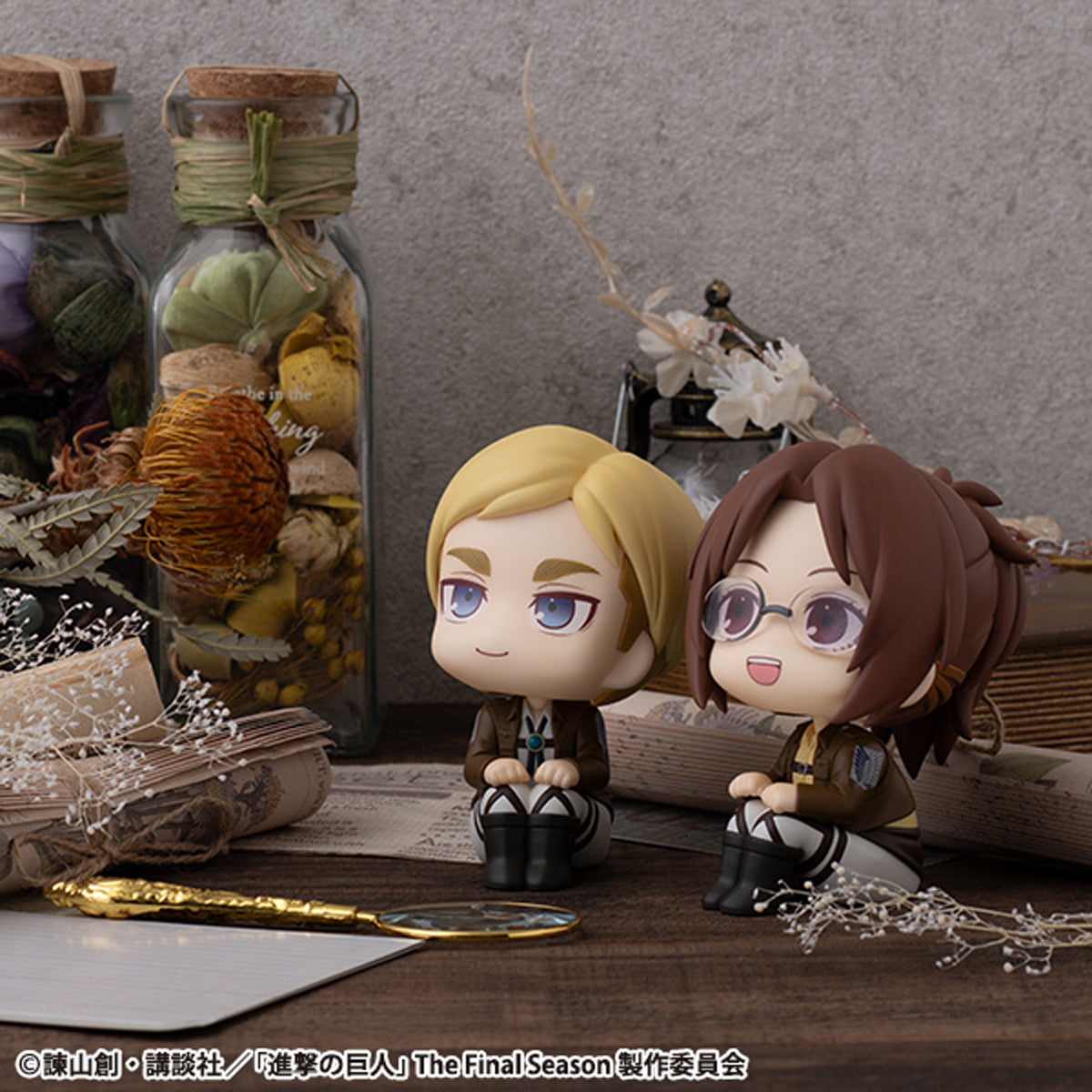 PRE ORDER [VIP] Lookup Attack on Titan - Erwin Smith & Hange Zoe set [WITH GIFT]