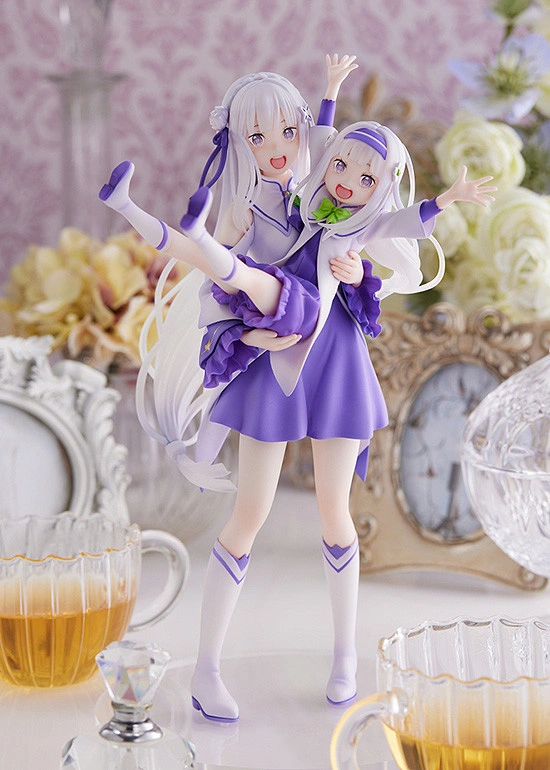 Re:ZERO -Starting Life in Another World- Figure Emilia & Childhood Emilia